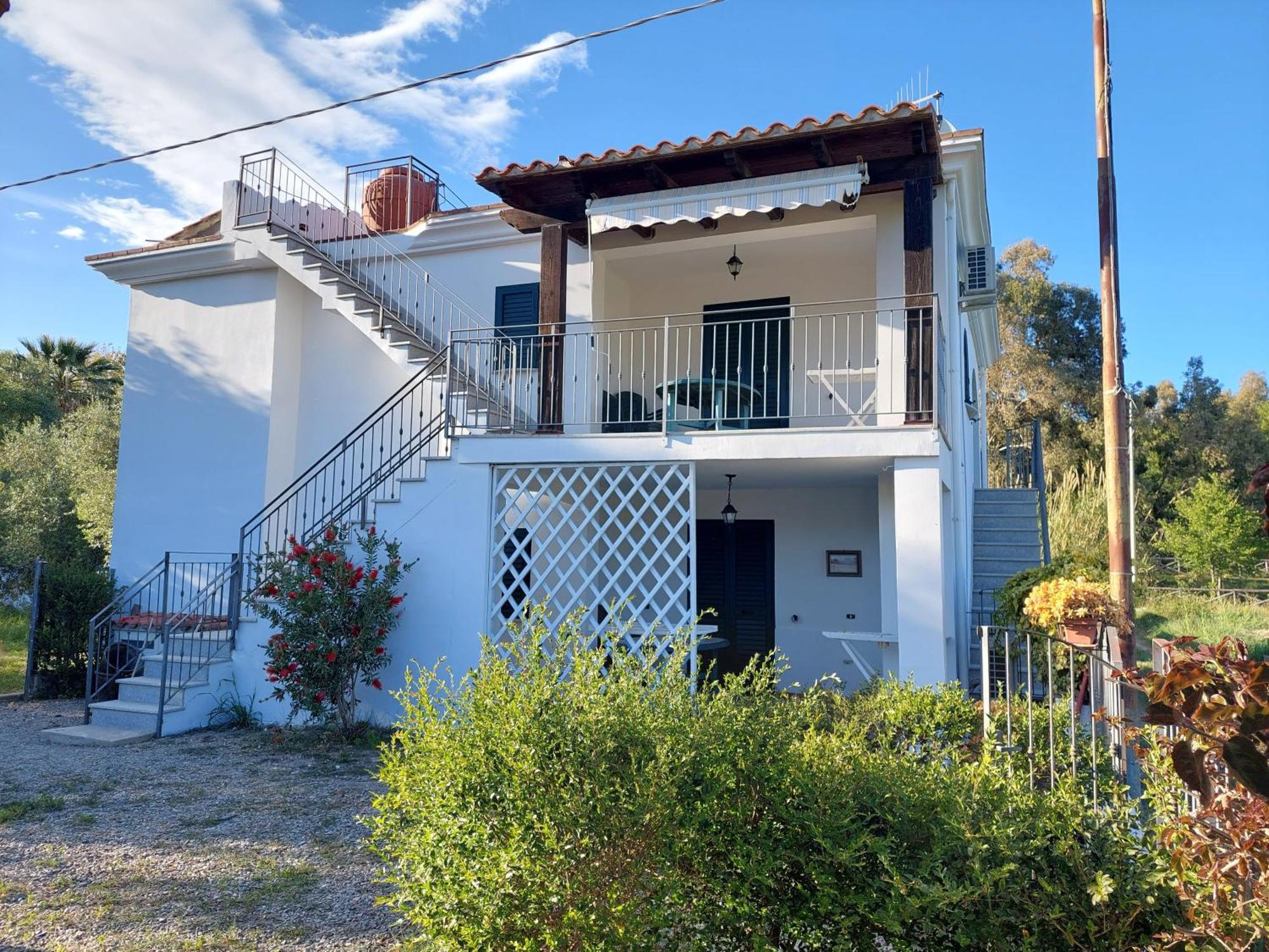 Deiana'S Apartment - Cardedu Beachside Экстерьер фото